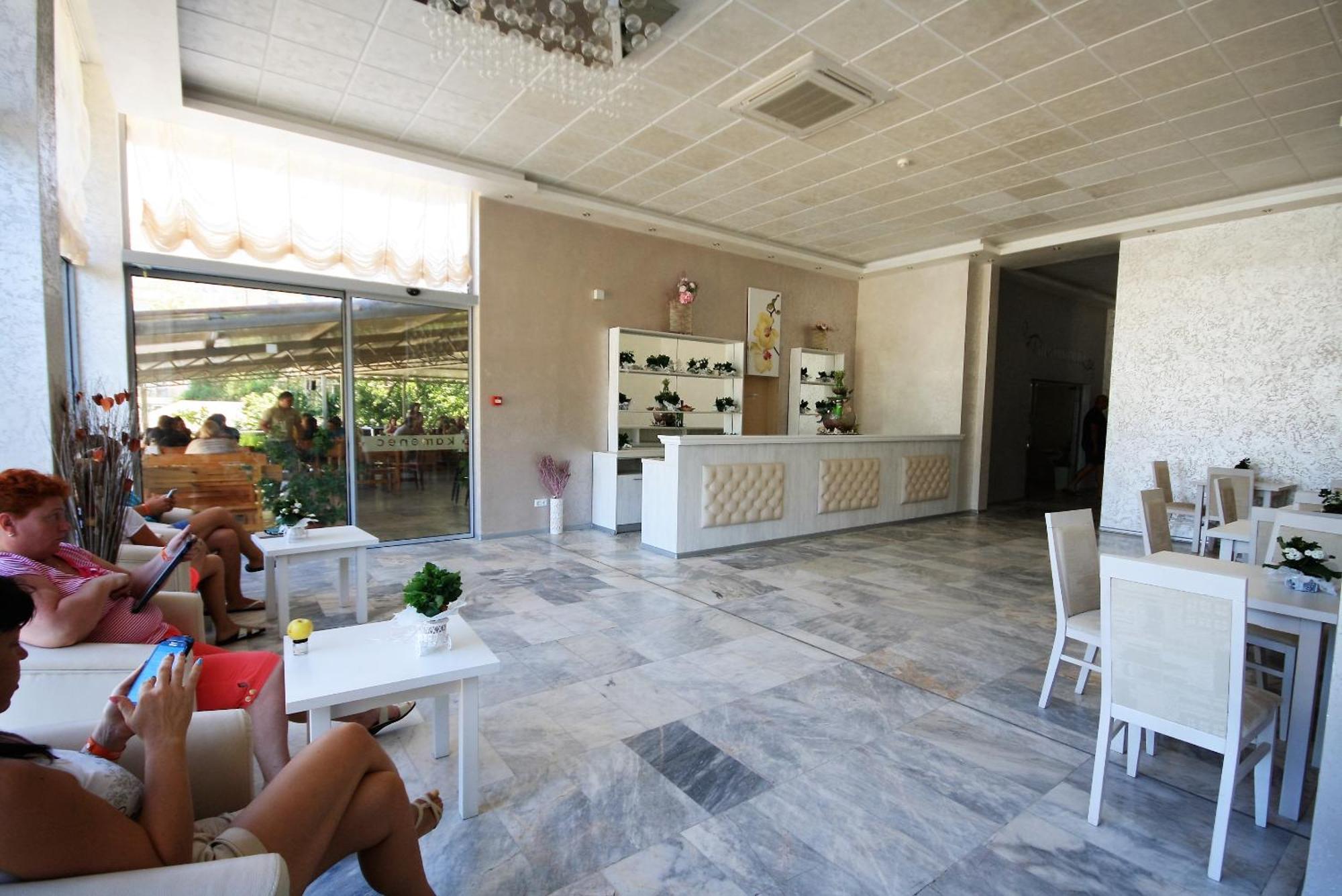 Kamenec Hotel Νεσέμπαρ Εξωτερικό φωτογραφία